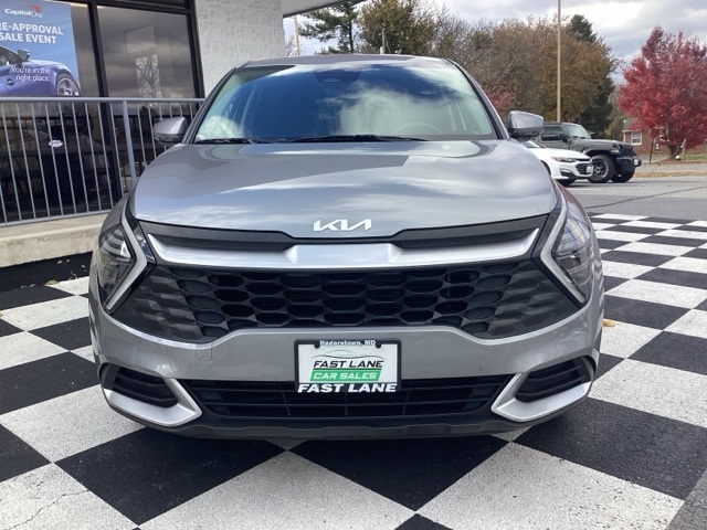 2024 Kia Sportage LX photo 2