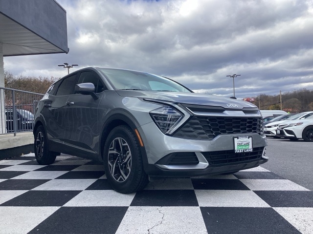 2024 Kia Sportage LX photo 3