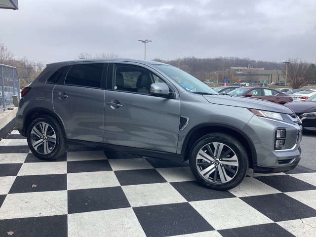 Mitsubishi Outlander Sport  2024