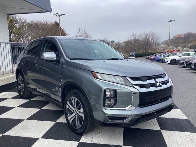 Mitsubishi Outlander Sport  2024