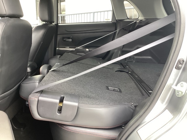 Mitsubishi Outlander Sport  2024