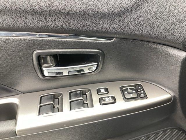 Mitsubishi Outlander Sport  2024