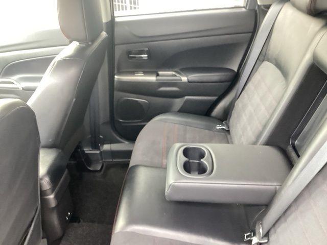 Mitsubishi Outlander Sport  2024