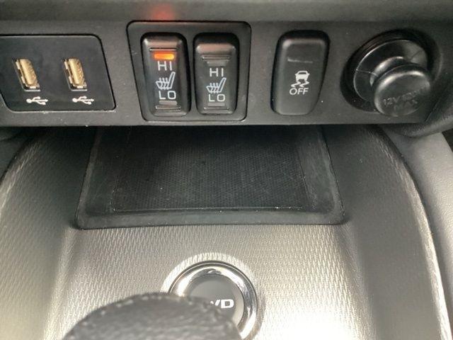 Mitsubishi Outlander Sport  2024