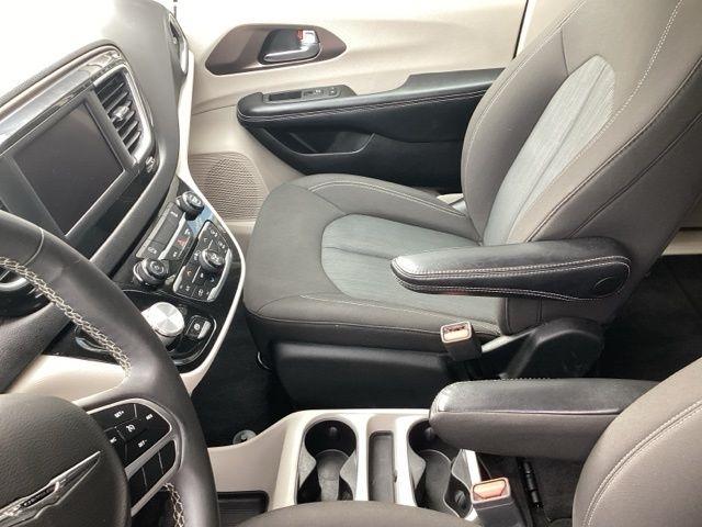 Chrysler Voyager  2022