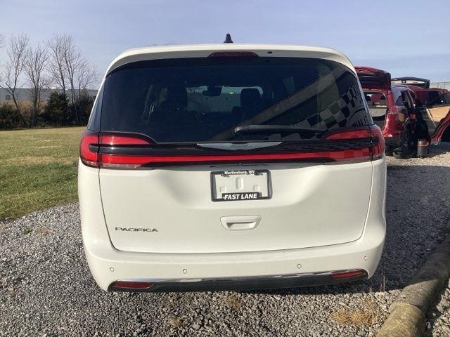 Chrysler Pacifica  2023
