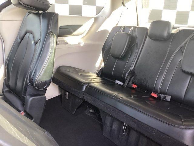 Chrysler Pacifica  2023