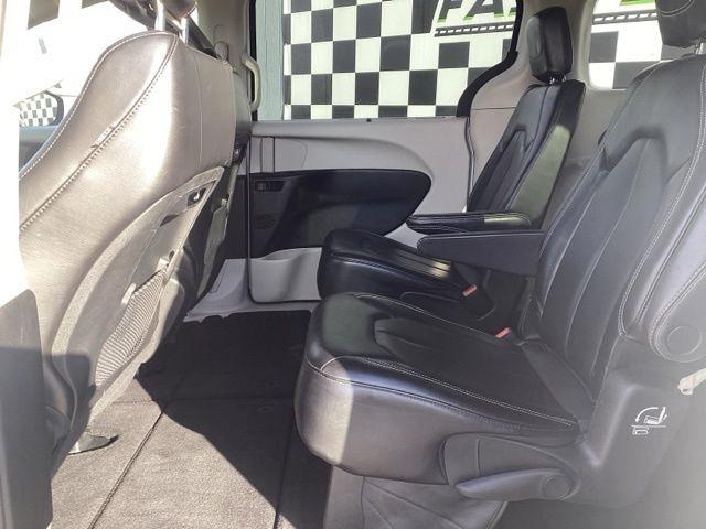 Chrysler Pacifica  2023