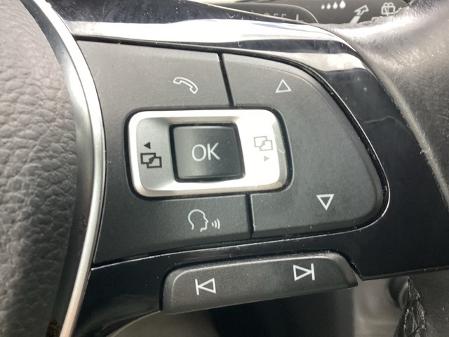 Volkswagen Golf  2016