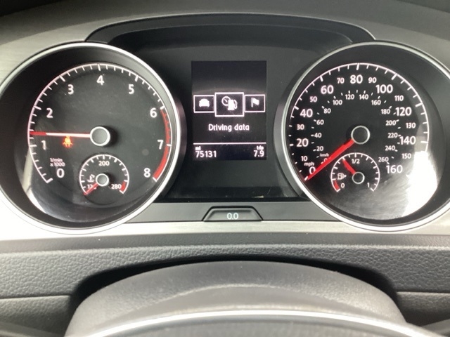 Volkswagen Golf  2016