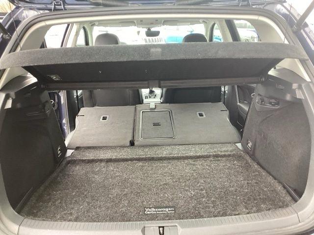 Volkswagen Golf  2016