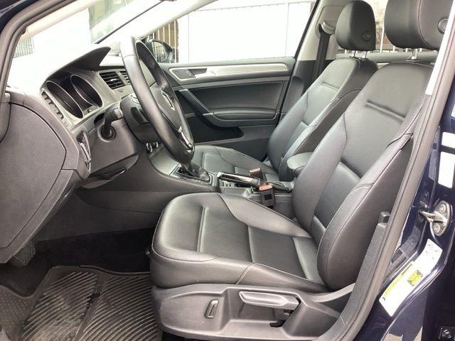 Volkswagen Golf  2016