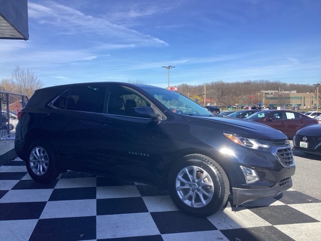 2020 Chevrolet Equinox LT photo 2