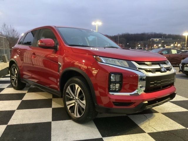 Mitsubishi Outlander Sport  2024