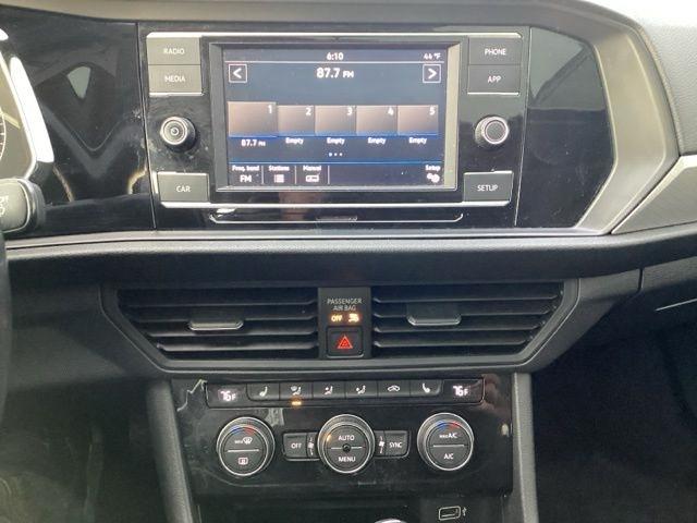 Volkswagen Jetta  2019