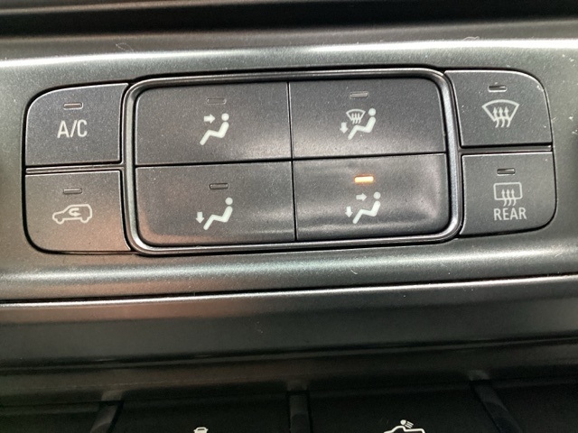 Chevrolet Silverado 1500  2018