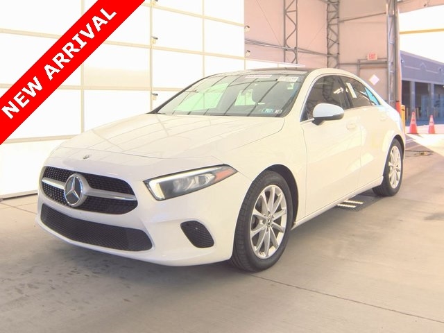 2019 Mercedes-Benz A-Class A220's photo