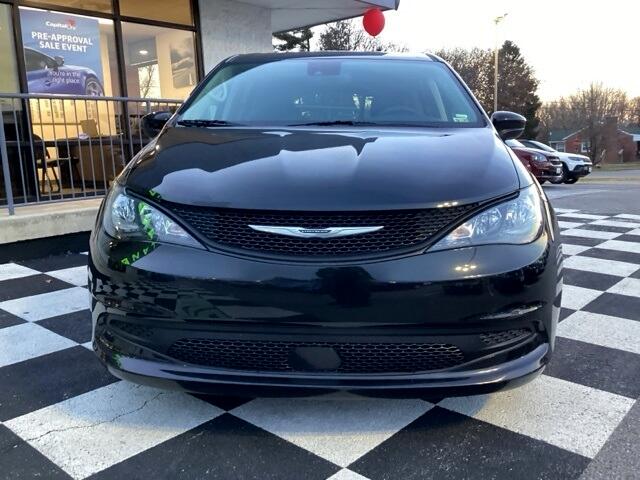 Chrysler Voyager  2023