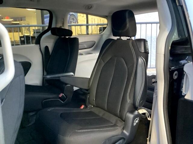 Chrysler Voyager  2023