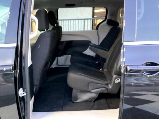 Chrysler Voyager  2023