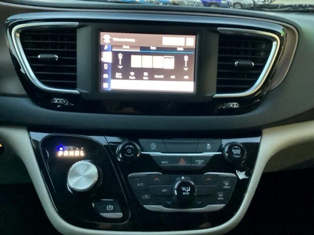 Chrysler Voyager  2023