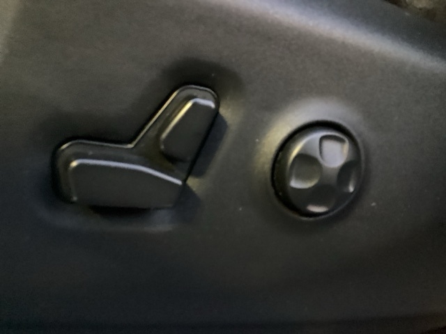 Chrysler Voyager  2023