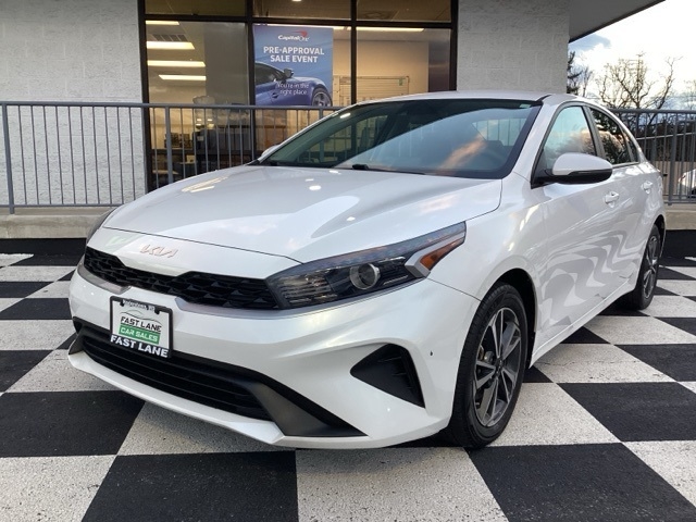 2023 Kia Forte LXS's photo