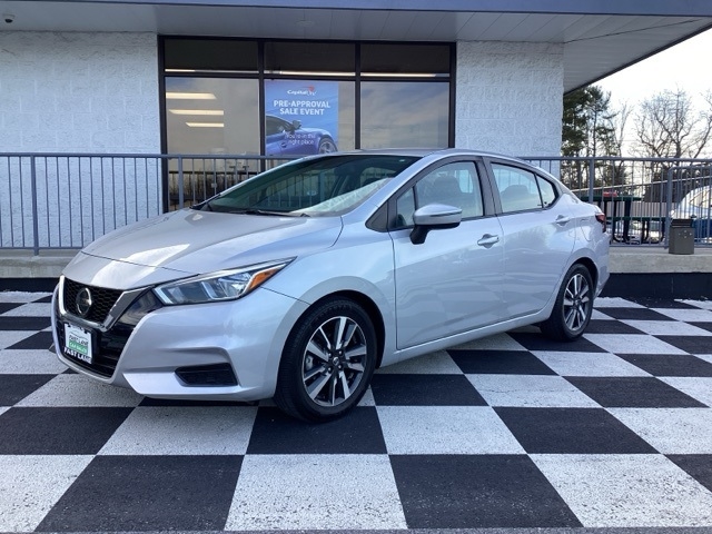 Nissan Versa  2021