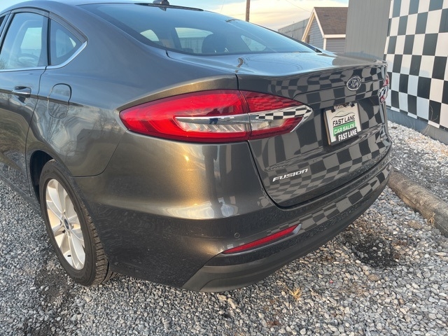 Ford Fusion Hybrid  2020