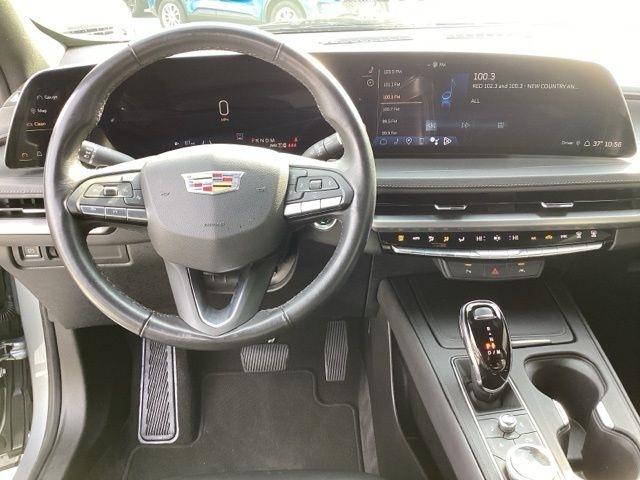 Cadillac XT4  2024