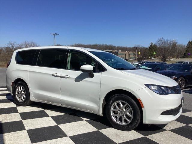 Chrysler Voyager  2023