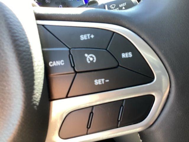 Chrysler Voyager  2023