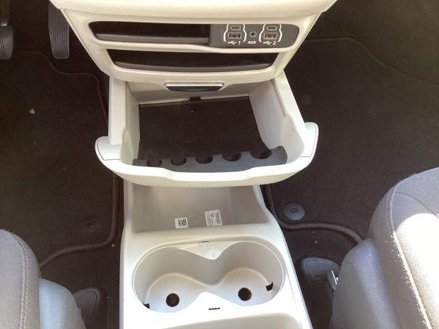 Chrysler Voyager  2023