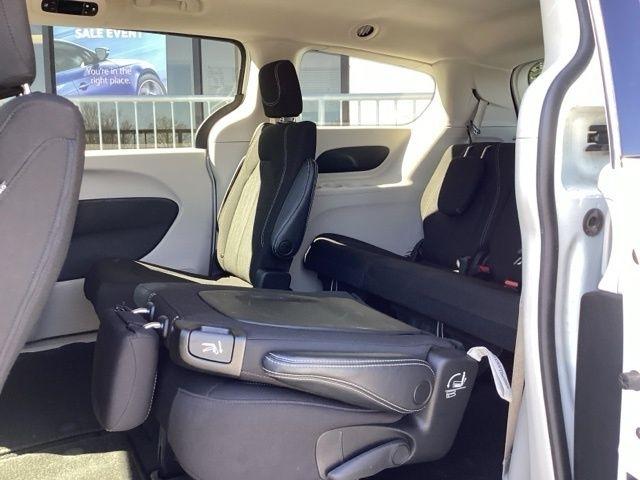 Chrysler Voyager  2023