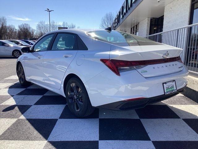 Hyundai Elantra  2023