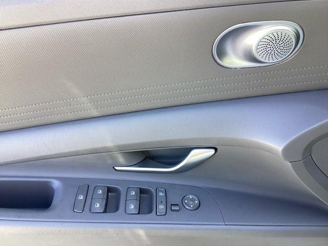 Hyundai Elantra  2023