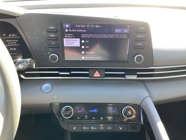 Hyundai Elantra  2023