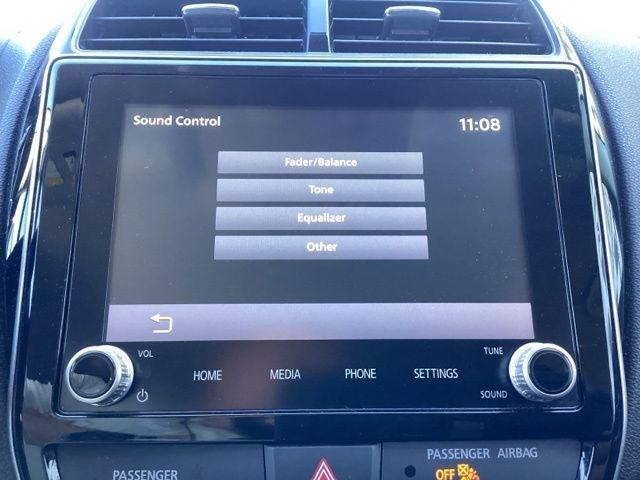 Mitsubishi Outlander Sport  2024