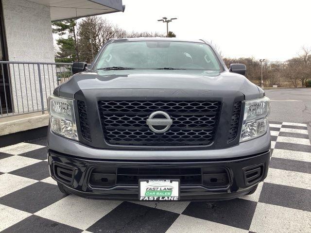 Nissan Titan  2017