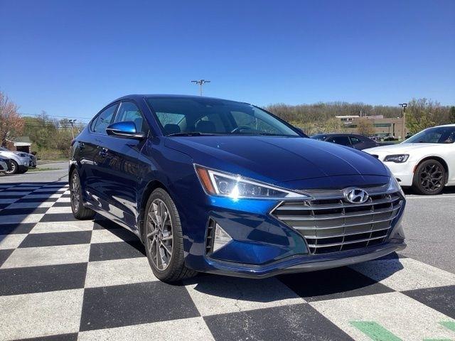 Hyundai Elantra  2020