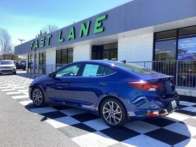 Hyundai Elantra  2020