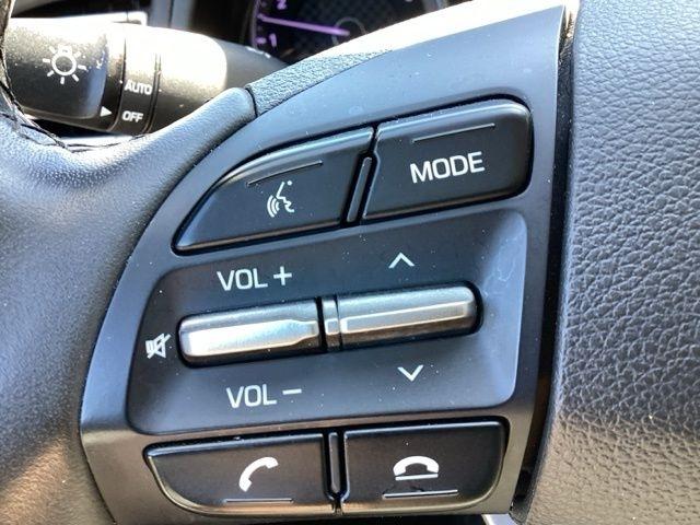 Hyundai Elantra  2020