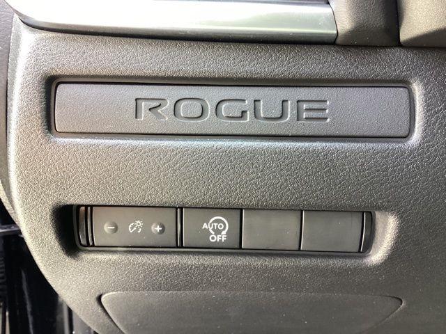 Nissan Rogue  2024