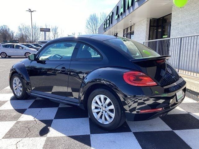 Volkswagen Beetle  2016