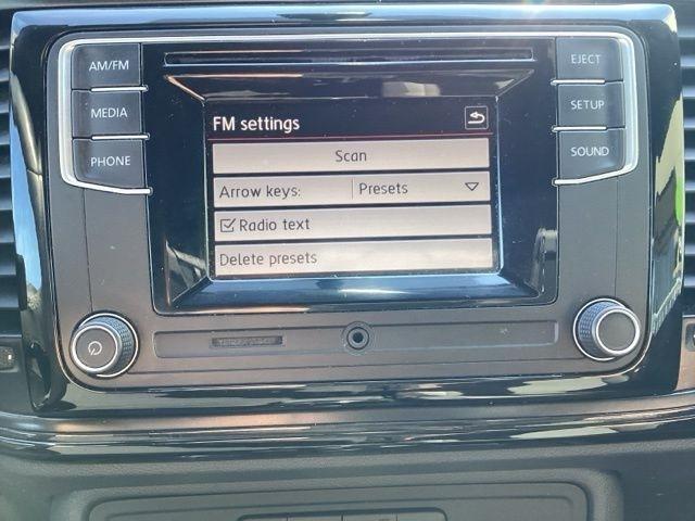 Volkswagen Beetle  2016