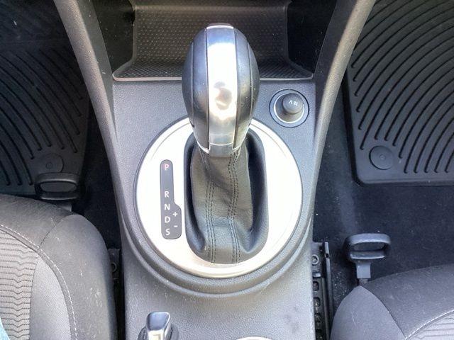 Volkswagen Beetle  2016