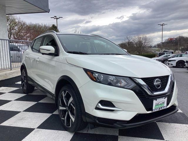 Nissan Rogue Sport  2022