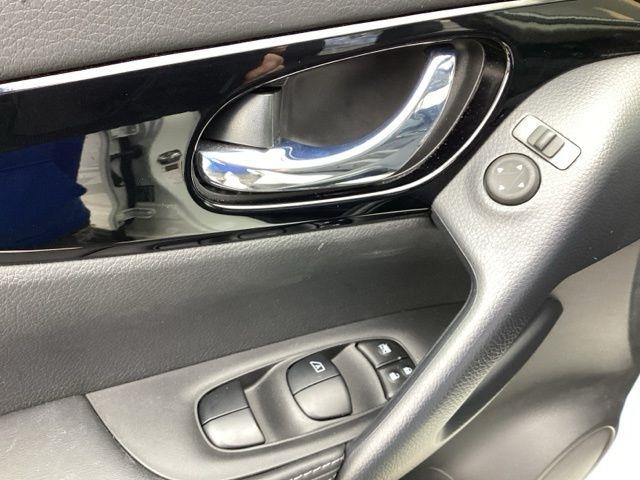 Nissan Rogue Sport  2022