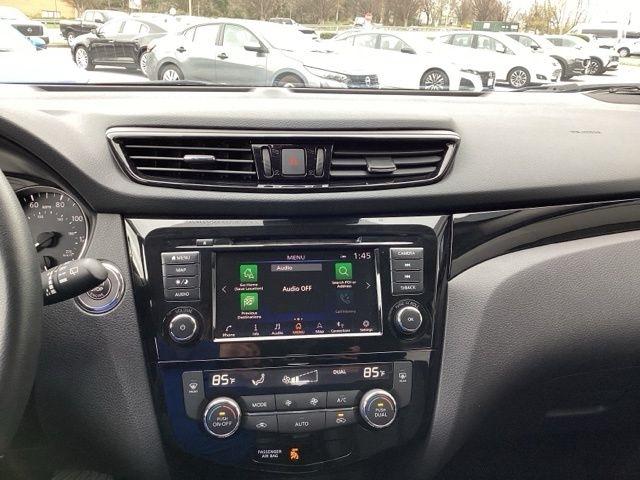 Nissan Rogue Sport  2022