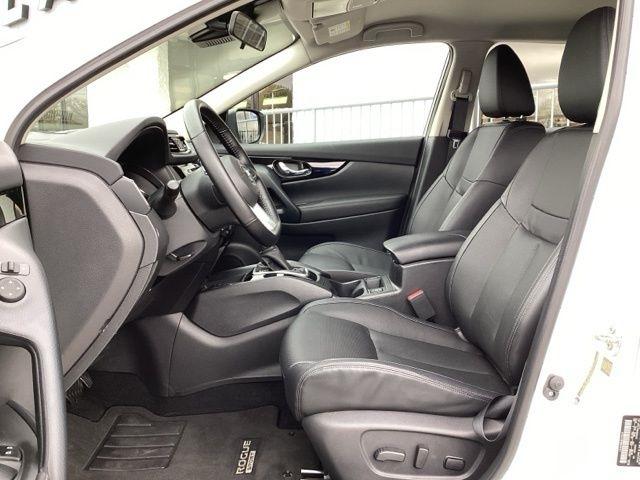 Nissan Rogue Sport  2022